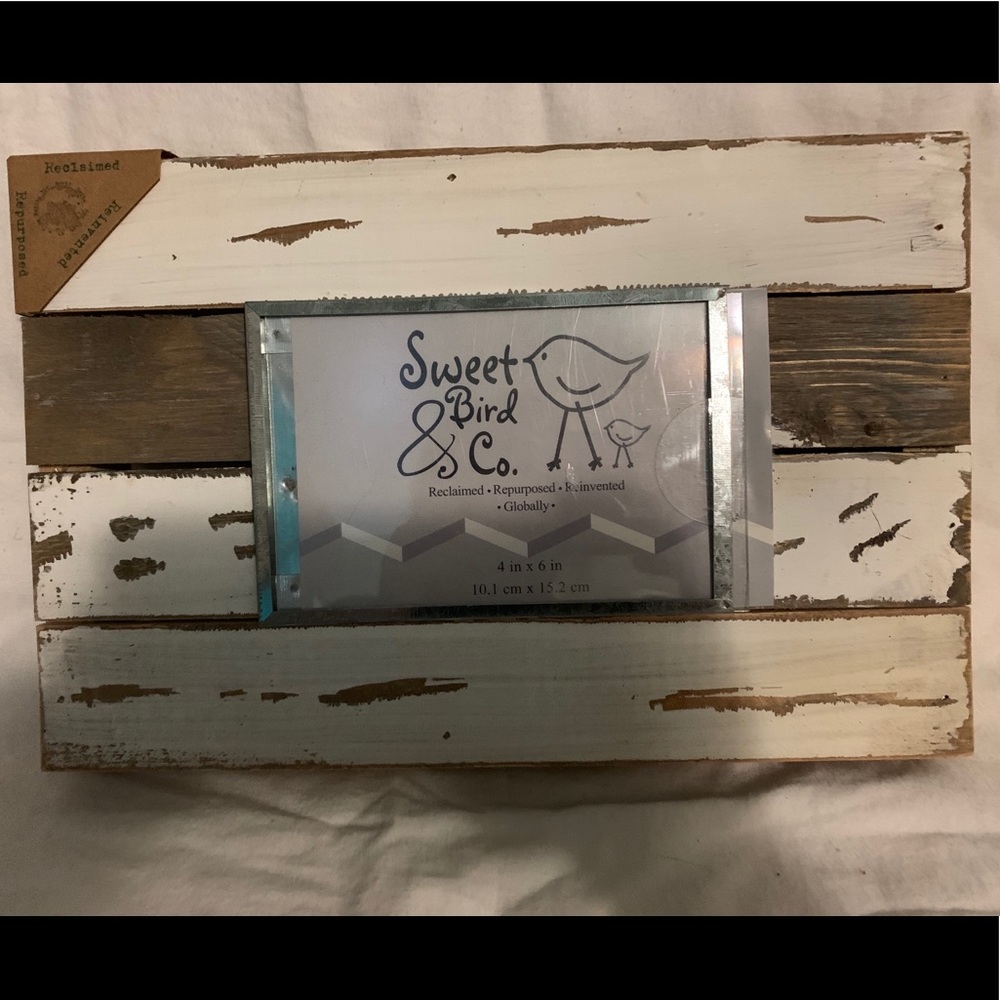 White Washed Distressed Barn Wood Frame